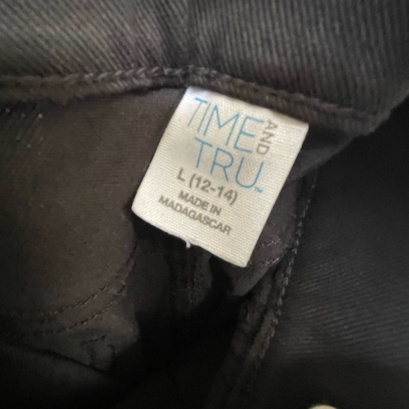 Time and Tru pull on  black skinny jean leggings - Picture 2 of 4